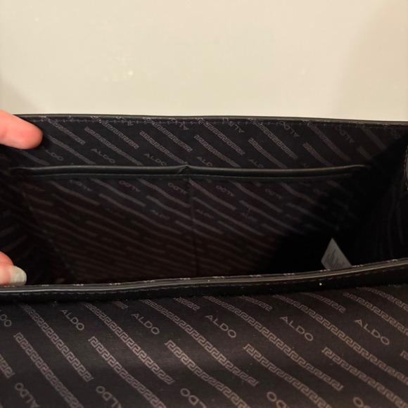 NWT ALDO Black Purse Butterfly/Heart‎ Embossed; Black/White Strawberry Scarf - Picture 10 of 10